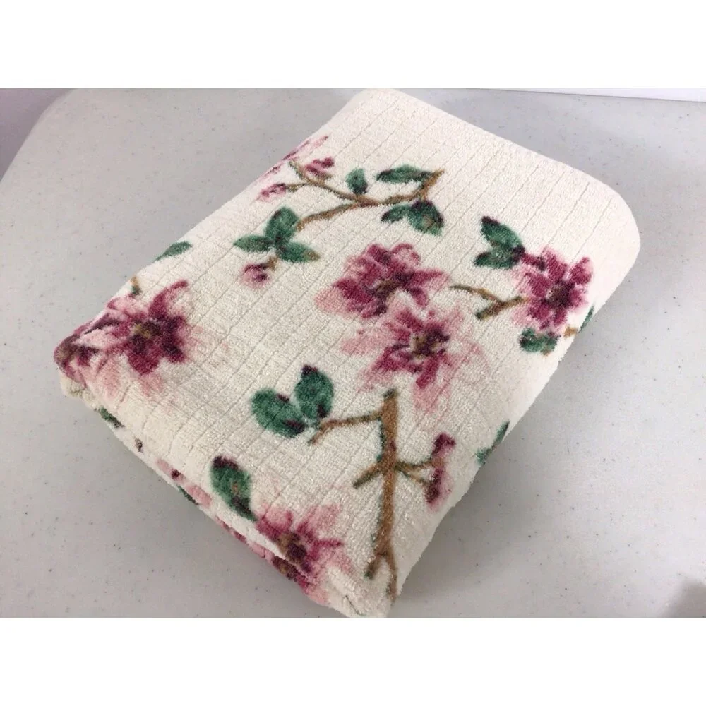 Vintage Cannon Gold Label Floral Towel Set of Two